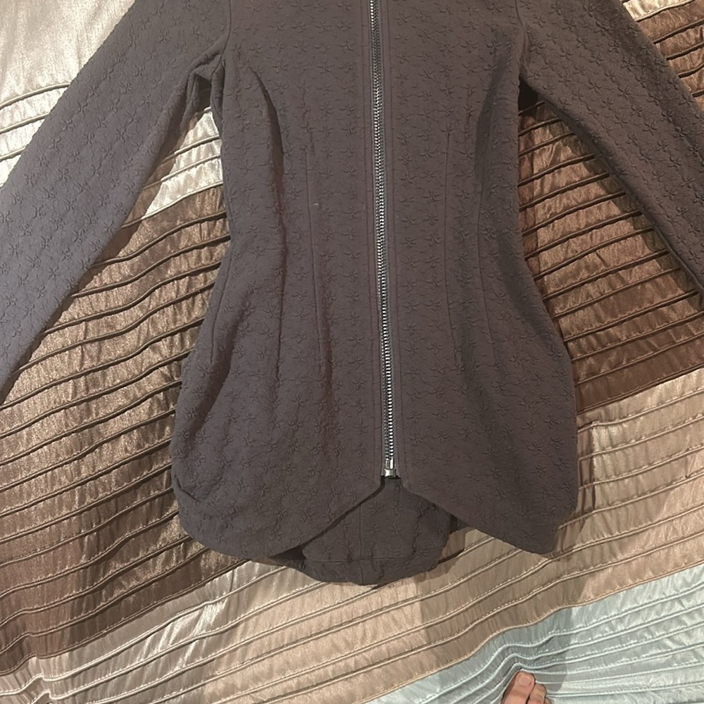 Betsey Johnson Grey Bustle Jacket - Picture 5 of 11
